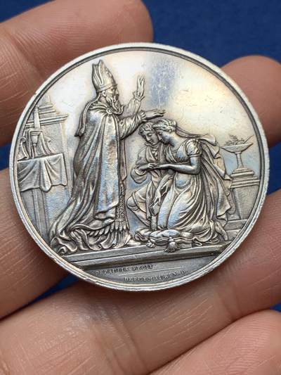 《竞宝斋》第485场 周日，周一，周二 3场连拍 （全场包邮）20级店铺 欢迎送拍 法国结婚纪念银章，33.55g，40.8mm，早期无边铭