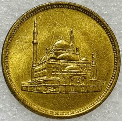 文馨钱币收藏第 302 场，国外回流老铜币，中东阿拉伯地区，拉美等国货币，30 号 1 号二连拍，长期接代拍业务，预计 4 月 4-5 号发货 埃及1992年萨拉丁城堡10皮阿斯特铜币