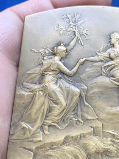 《竞宝斋》第485场 周日，周一，周二 3场连拍 （全场包邮）20级店铺 欢迎送拍 法国Charles Pillet 1908年法英博览会铜章，126.45g，57.7*69.5mm，丰饶角边铭