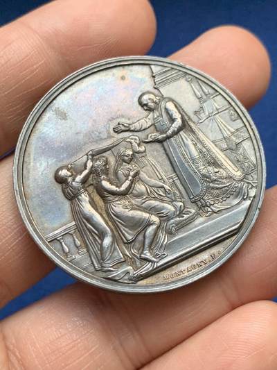 《竞宝斋》第485场 周日，周一，周二 3场连拍 （全场包邮）20级店铺 欢迎送拍 法国结婚纪念银章，32g，41.2mm，手指边铭