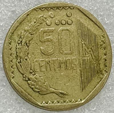 文馨钱币收藏第 302 场，国外回流老铜币，中东阿拉伯地区，拉美等国货币，30 号 1 号二连拍，长期接代拍业务，预计 4 月 4-5 号发货 1993 年秘鲁 50 分铜币