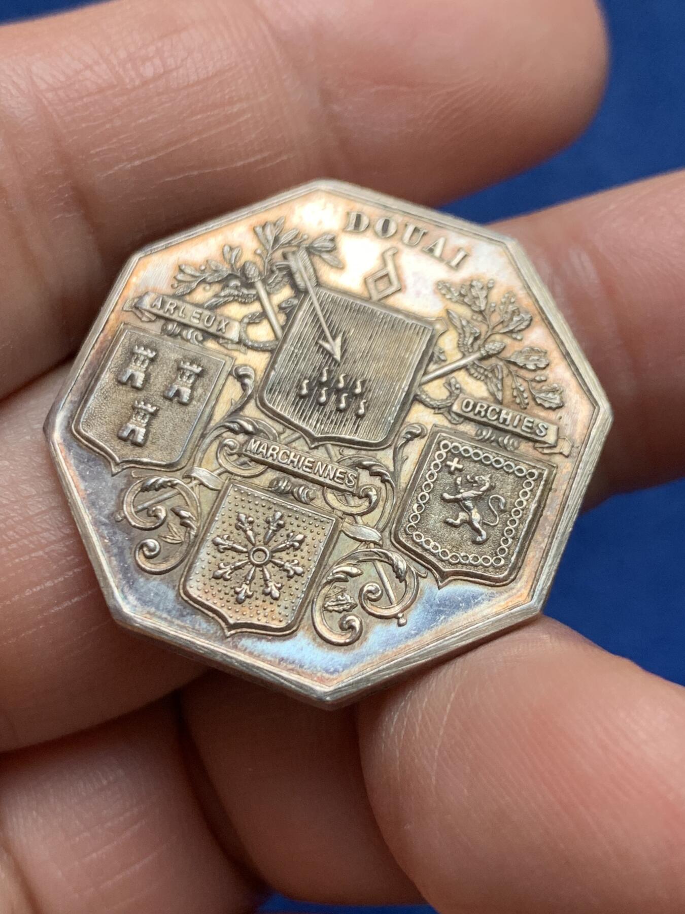 《竞宝斋》第485场 周日，周一，周二 3场连拍 （全场包邮）20级店铺 欢迎送拍