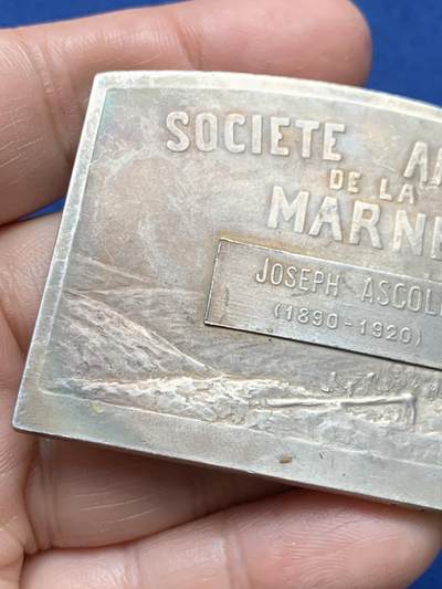 《竞宝斋》第485场 周日，周一，周二 3场连拍 （全场包邮）20级店铺 欢迎送拍 法国C.Moulin马恩河之友协会纪念银牌，编号71，106.2g，46.8*67.2mm，丰饶角1argent边铭