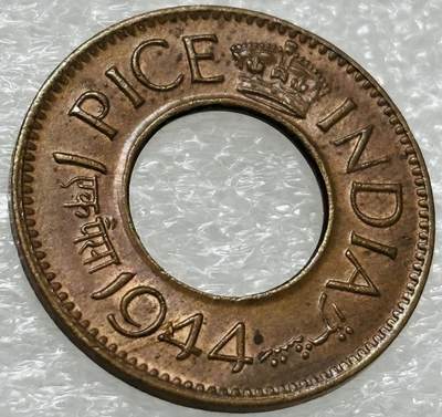 文馨钱币收藏第 302 场，国外回流老铜币，中东阿拉伯地区，拉美等国货币，30 号 1 号二连拍，长期接代拍业务，预计 4 月 4-5 号发货 带铜光美品 1944 年英属印度 1 派沙铜币，电影刺客信条同款