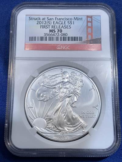 《竞宝斋》第484场 周日，周一，周二 3场连拍 （全场包邮）20级店铺 欢迎送拍 NGC MS70 美国2012年自由行走女神鹰洋银币 美国旧金山金门大桥标签 早期评级 状态极好 冠军分