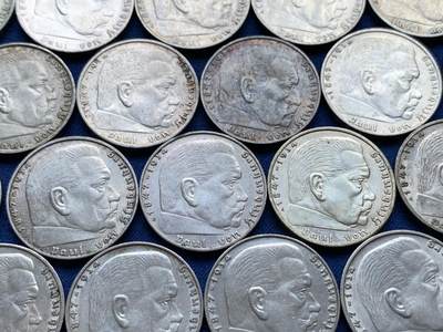 《竞宝斋》第484场 周日，周一，周二 3场连拍 （全场包邮）20级店铺 欢迎送拍 25枚一组 德国1937-1939年2马克银币 好品