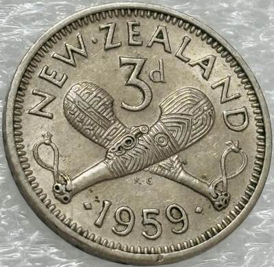 文馨钱币收藏第 302 场，国外回流老铜币，中东阿拉伯地区，拉美等国货币，30 号 1 号二连拍，长期接代拍业务，预计 4 月 4-5 号发货 好品 1959 年英属新西兰 3 便士