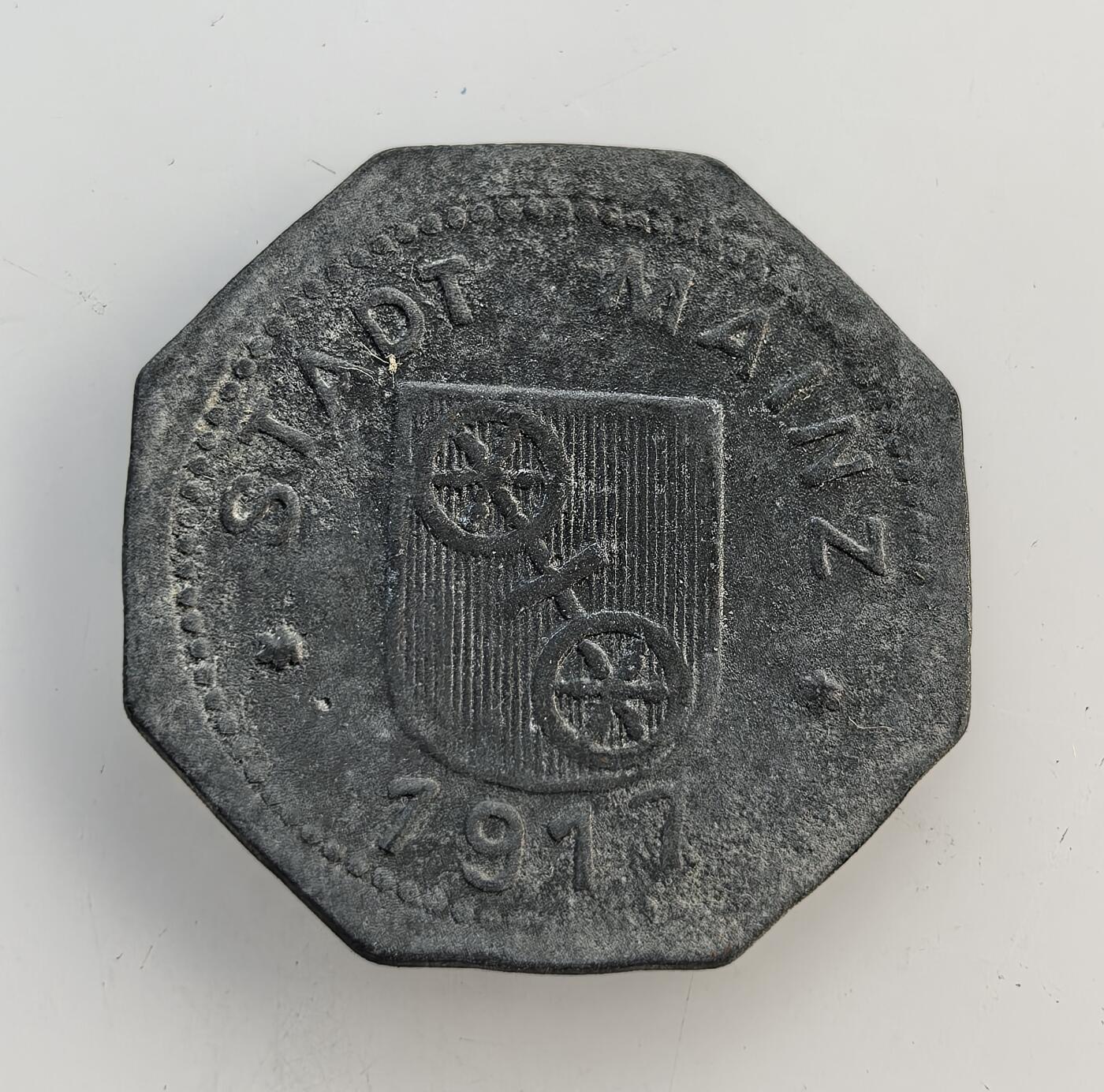 外国优质老铜币纪念币银币专场，周六晚上九点倒数截拍，满百包邮，节前出差在外，5月3日统一发货,可寄存半年，喜欢朋友微信扫描二维码可直接参拍