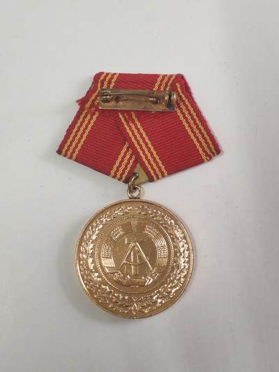 韵星假日军品类拍卖第56期  -- Rimey Holidays Militaria Auction 56 民主德国特级一等内务部武装力量忠诚服务奖章