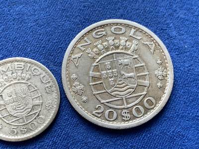 《竞宝斋》第484场 周日，周一，周二 3场连拍 （全场包邮）20级店铺 欢迎送拍 两枚一组 葡属殖民地银币 含1955年葡属安哥拉20埃斯库多（720银 10克）和1960年葡属莫桑比克5埃斯库多（650银 3.9克），含纯银9.8克