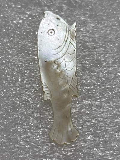 文馨钱币收藏第 302 场，国外回流老铜币，中东阿拉伯地区，拉美等国货币，30 号 1 号二连拍，长期接代拍业务，预计 4 月 4-5 号发货 清代螺钿筹码，清工匠手工精雕出口至欧美贵族的贝母制品，东方韵味，珠光玉润，雕刻精美，