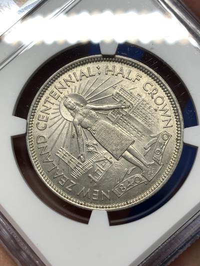 《竞宝斋》第484场 周日，周一，周二 3场连拍 （全场包邮）20级店铺 欢迎送拍 NGC MS63 新西兰1940建国百年纪念银币，UNC转光状态，MS63品相足够凑品种玩玩了