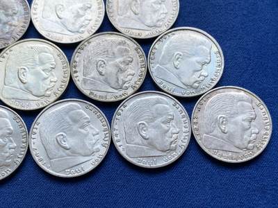 《竞宝斋》第484场 周日，周一，周二 3场连拍 （全场包邮）20级店铺 欢迎送拍 25枚一组 德国1937-1939年2马克银币 好品