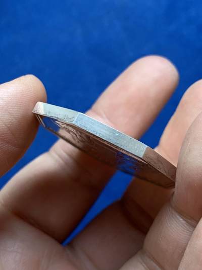 《竞宝斋》第484场 周日，周一，周二 3场连拍 （全场包邮）20级店铺 欢迎送拍 法兰西银行八角银质代币 带925银标 29克 37mm 光边 带盒