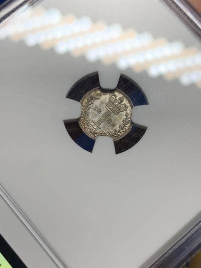 《竞宝斋》第484场 周日，周一，周二 3场连拍 （全场包邮）20级店铺 欢迎送拍 NGC MS63 英国 1822年 乔治四世1便士灌足节银币 细节非常好，此品种较为顶级的状态，麦稀奇少见。