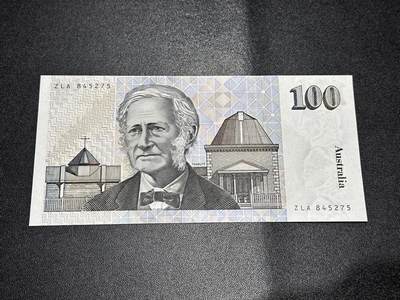 《外钞收藏家》第六百三十一期（五一假期场）（长期征集拍品、欢迎藏友们联系合作） 澳大利亚纸币版100元 全新 （有个荧光点 但不像潮）