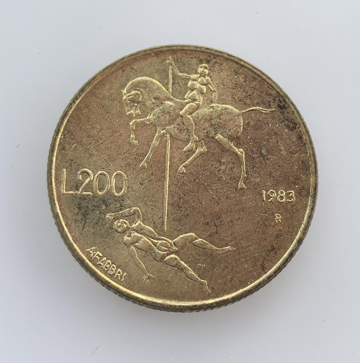 外国优质老铜币纪念币银币专场，周六晚上九点倒数截拍，满百包邮，节前出差在外，5月3日统一发货,可寄存半年，喜欢朋友微信扫描二维码可直接参拍