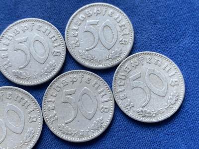 《竞宝斋》第484场 周日，周一，周二 3场连拍 （全场包邮）20级店铺 欢迎送拍 六枚一组 德三50芬尼 流通品