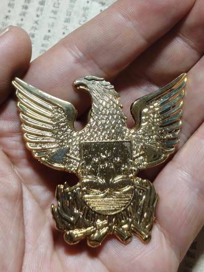 勋章徽章奖章纪念章杂项拍卖 澳门回归第一代帽徽