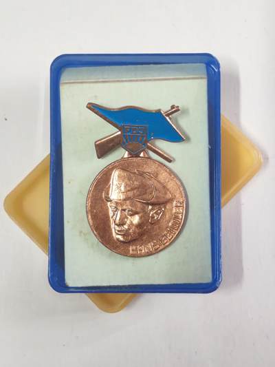 韵星假日军品类拍卖第56期  -- Rimey Holidays Militaria Auction 56 民主德国汉斯贝姆勒奖章带原盒