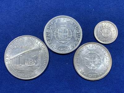 《竞宝斋》第484场 周日，周一，周二 3场连拍 （全场包邮）20级店铺 欢迎送拍 四枚一组 澳门银币 unc品 细节见图