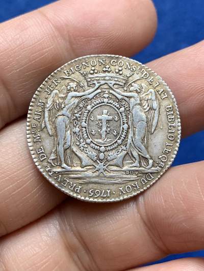 《竞宝斋》第484场 周日，周一，周二 3场连拍 （全场包邮）20级店铺 欢迎送拍 1765年法国巴黎天使托举王冠银质代币 10.8克 30.3mm