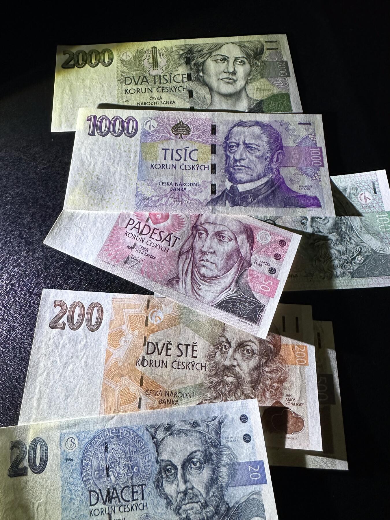 《外钞收藏家》第六百三十一期（五一假期场）（长期征集拍品、欢迎藏友们联系合作）