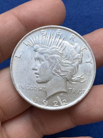 《竞宝斋》第484场 周日，周一，周二 3场连拍 （全场包邮）20级店铺 欢迎送拍 美国1922年和平一美元银币 底光好