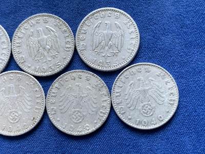 《竞宝斋》第484场 周日，周一，周二 3场连拍 （全场包邮）20级店铺 欢迎送拍 六枚一组 德三50芬尼 流通品