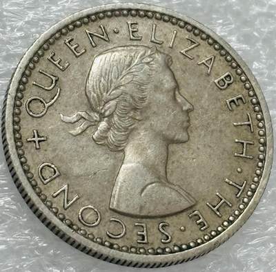 文馨钱币收藏第 302 场，国外回流老铜币，中东阿拉伯地区，拉美等国货币，30 号 1 号二连拍，长期接代拍业务，预计 4 月 4-5 号发货 带光好品 1956 年英属新西兰 6 便士