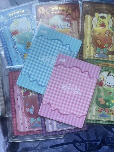 【随心含颖卡拍58期】卡游/集卡社/卡卡沃 抽卡机专场拍卖【无佣金】 卡游 三丽鸥 1沓普卡+中卡位 8张