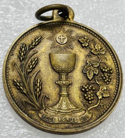 文馨钱币收藏第 302 场，国外回流老铜币，中东阿拉伯地区，拉美等国货币，30 号 1 号二连拍，长期接代拍业务，预计 4 月 4-5 号发货 天主教纪念章，参考价 15-50 美刀，详情看图介绍