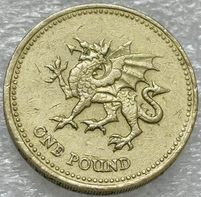 文馨钱币收藏第 302 场，国外回流老铜币，中东阿拉伯地区，拉美等国货币，30 号 1 号二连拍，长期接代拍业务，预计 4 月 4-5 号发货 2000 年千禧年英国红龙 1 磅