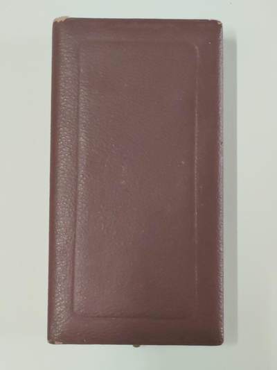 韵星假日军品类拍卖第56期  -- Rimey Holidays Militaria Auction 56 民主德国银级内务部武装力量忠诚服务奖章带原盒略 极早期无国徽版本