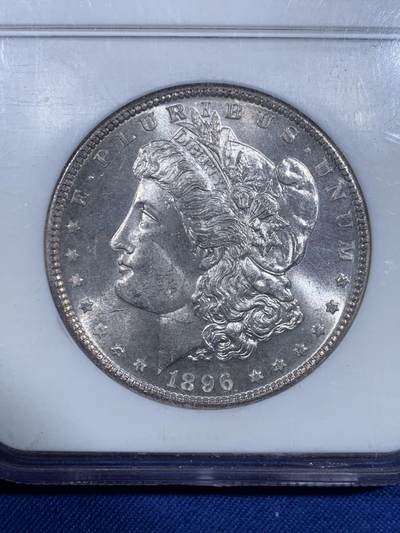 《竞宝斋》第484场 周日，周一，周二 3场连拍 （全场包邮）20级店铺 欢迎送拍 NGC MS64 美国1896年摩根银币，老盒严评，PL质感。