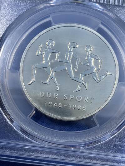 《竞宝斋》第484场 周日，周一，周二 3场连拍 （全场包邮）20级店铺 欢迎送拍 PCGS UNC 德国1988年东德体育40周年-女子跑步10马克纪念币