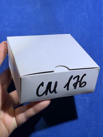 《竞宝斋》第484场 周日，周一，周二 3场连拍 （全场包邮）20级店铺 欢迎送拍 喀麦隆2018年圣诞天使500中非法郎彩色异形精制银币 20克 999银 发行量999枚 盒证全