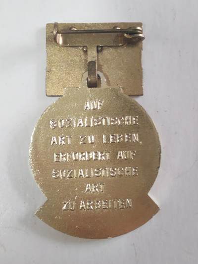 韵星假日军品类拍卖第56期  -- Rimey Holidays Militaria Auction 56 民主德国七年计划劳动模范奖章