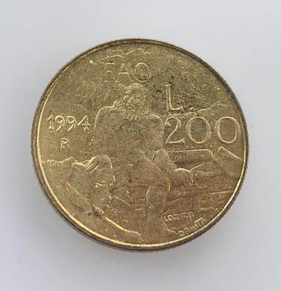 外国优质老铜币纪念币银币专场，周六晚上九点倒数截拍，满百包邮，节前出差在外，5月3日统一发货,可寄存半年，喜欢朋友微信扫描二维码可直接参拍 - 圣马力诺1994年劳动者200 里拉 FAO 纪念币，主题为农业劳作，背面持锤形象搭配国名与 “自由” 字样，呼应粮农组织抗饥饿主题。