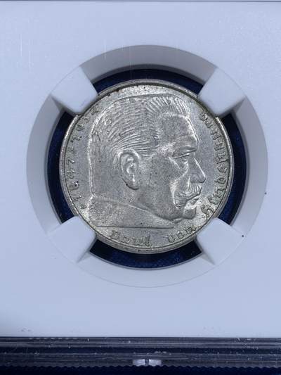 《竞宝斋》第484场 周日，周一，周二 3场连拍 （全场包邮）20级店铺 欢迎送拍 NGC MS63 德国1938B二马克银币，品相非常不错，光度好。