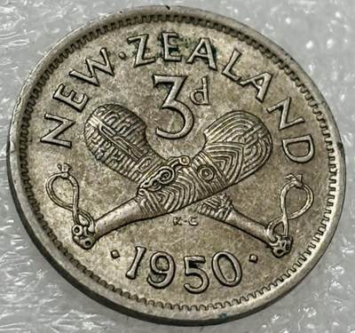 文馨钱币收藏第 302 场，国外回流老铜币，中东阿拉伯地区，拉美等国货币，30 号 1 号二连拍，长期接代拍业务，预计 4 月 4-5 号发货 好品 1950 年英属新西兰乔治六世 3 便士