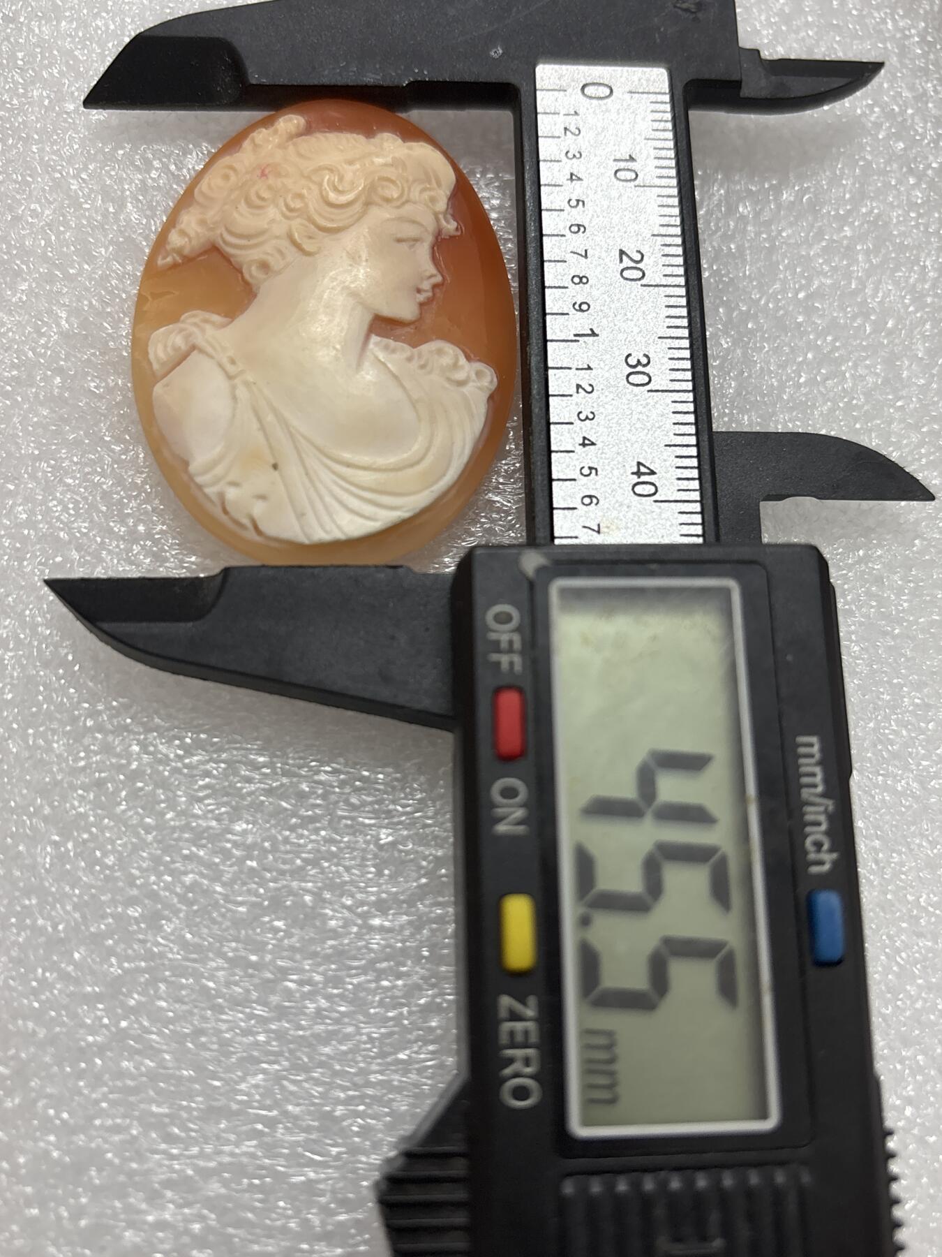 文馨钱币收藏第 302 场，国外回流老铜币，中东阿拉伯地区，拉美等国货币，30 号 1 号二连拍，长期接代拍业务，预计 4 月 4-5 号发货