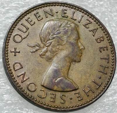 文馨钱币收藏第 302 场，国外回流老铜币，中东阿拉伯地区，拉美等国货币，30 号 1 号二连拍，长期接代拍业务，预计 4 月 4-5 号发货 极美品 1964 年英属新西兰半便士