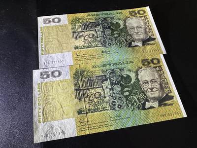 《外钞收藏家》第六百三十一期（五一假期场）（长期征集拍品、欢迎藏友们联系合作） 澳大利亚纸币版50元 2个签名 2张一起 全新 （其中1张有一些荧光反应，但背面没有，判断不是潮）