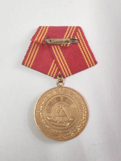 韵星假日军品类拍卖第56期  -- Rimey Holidays Militaria Auction 56 民主德国特级一等内务部武装力量忠诚服务奖章