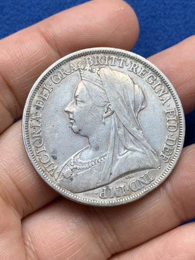 《竞宝斋》第484场 周日，周一，周二 3场连拍 （全场包邮）20级店铺 欢迎送拍 英国1893年维多利亚披纱马剑克朗