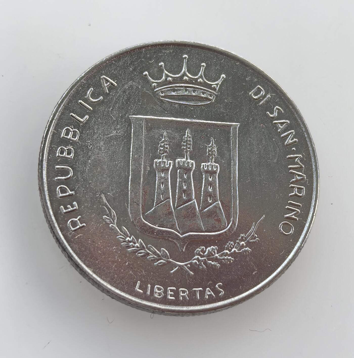 外国优质老铜币纪念币银币专场，周六晚上九点倒数截拍，满百包邮，节前出差在外，5月3日统一发货,可寄存半年，喜欢朋友微信扫描二维码可直接参拍