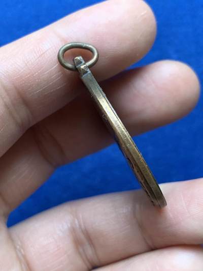 《竞宝斋》第484场 周日，周一，周二 3场连拍 （全场包邮）20级店铺 欢迎送拍 意大利蒙特巴塔利亚战役纪念章 20.4克 35.4mm