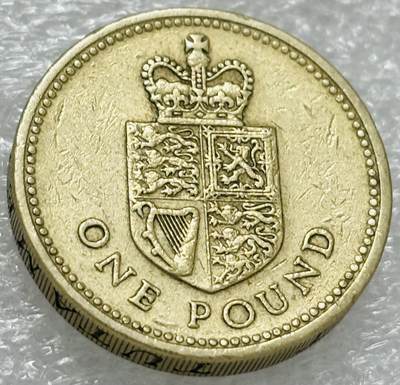 文馨钱币收藏第 302 场，国外回流老铜币，中东阿拉伯地区，拉美等国货币，30 号 1 号二连拍，长期接代拍业务，预计 4 月 4-5 号发货 1998 年英国皇家盾牌 1 磅