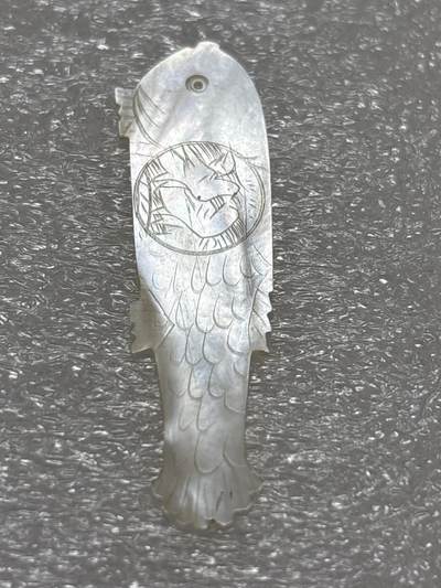 文馨钱币收藏第 302 场，国外回流老铜币，中东阿拉伯地区，拉美等国货币，30 号 1 号二连拍，长期接代拍业务，预计 4 月 4-5 号发货 清代螺钿筹码，清工匠手工精雕出口至欧美贵族的贝母制品，东方韵味，珠光玉润，雕刻精美，